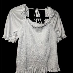 Chic White Ruffled Women's Blouse